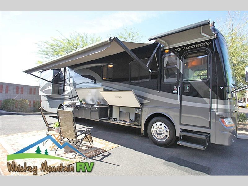 2007 Fleetwood Rv Discovery 39V 40' With A 28' Wall Slide