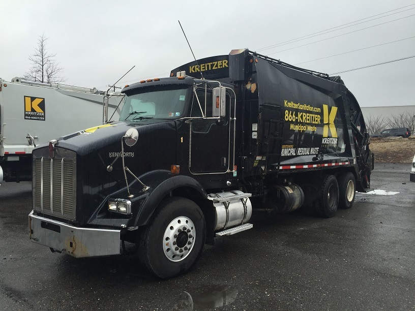 2007 Kenworth T800  Conventional - Day Cab