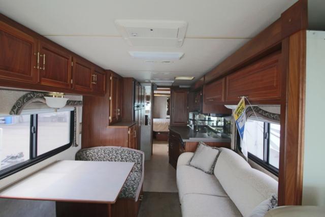 2003 Fleetwood Discovery 35M