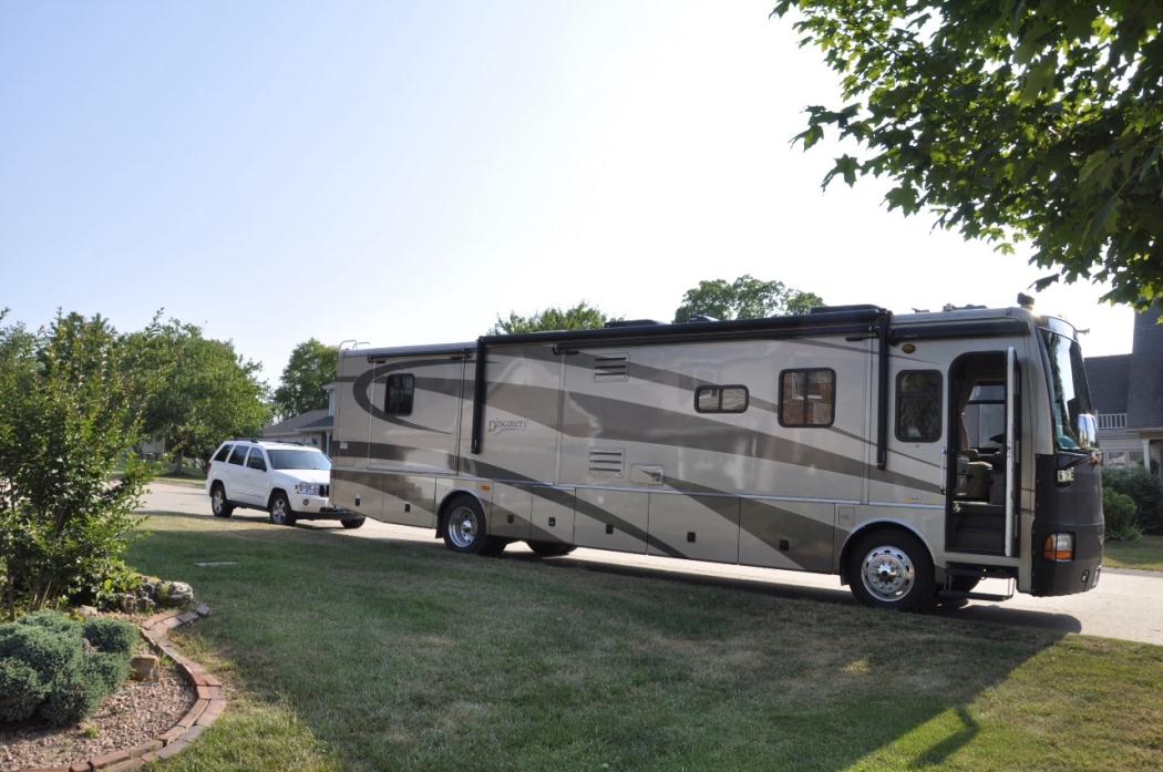2004 Fleetwood Discovery 39L