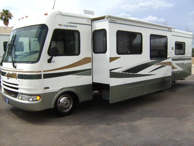 2005 Fleetwood Terra 32S