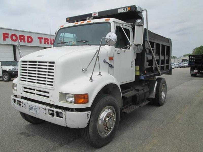 1990 International 8600  Dump Truck