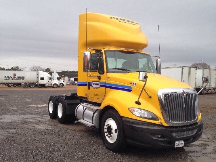 2011 International Prostar  Conventional - Day Cab