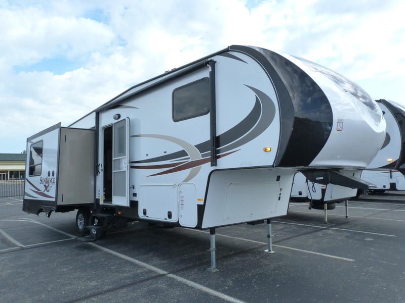 2017 Heartland Sundance XLT SD XLT 285TS