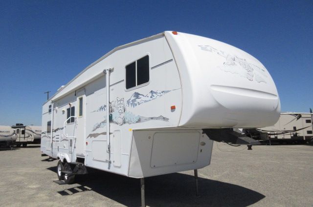 2006 Forest River WILDCAT 29BHS REAR BUNK HOUSE/