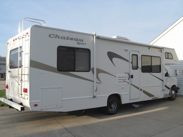 2004 Thor Motor Coach Four Winds 29E