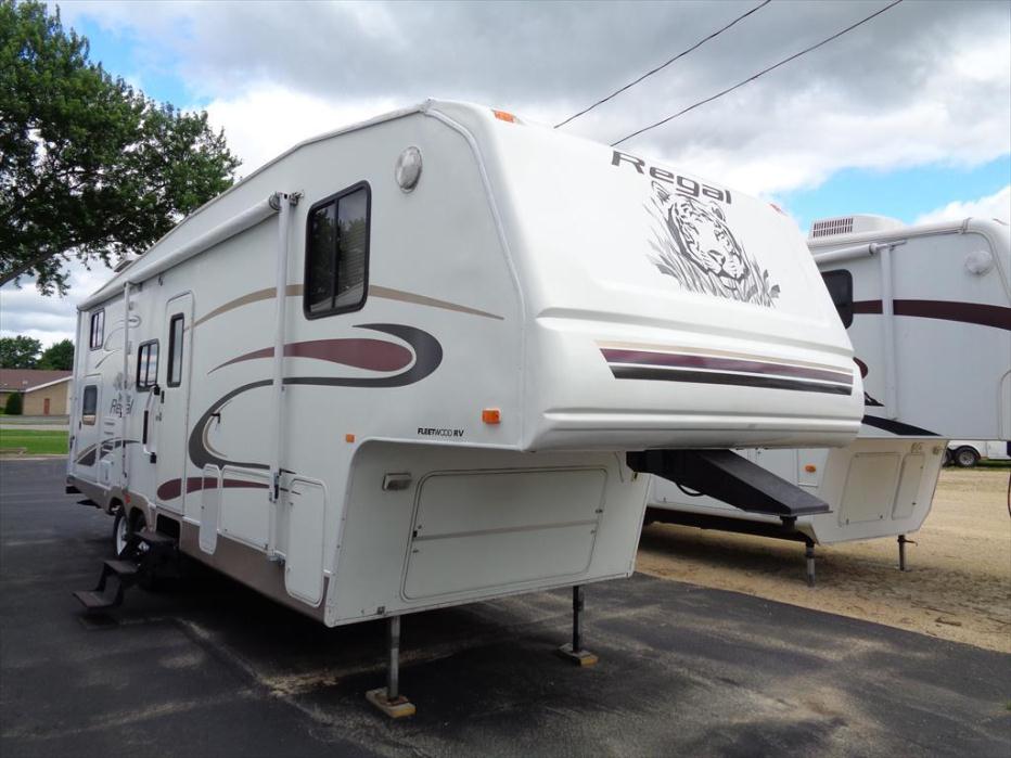 2005 Fleetwood Prowler 2952 BS