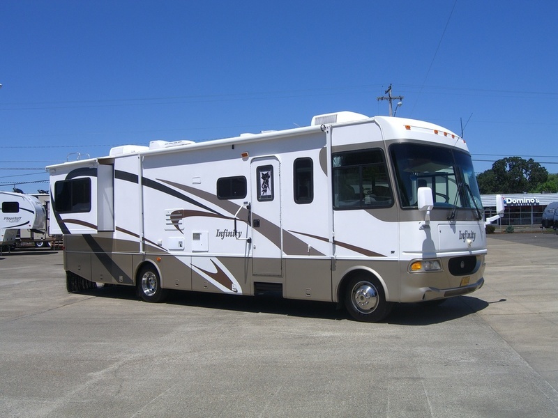 2003 Four Winds Infinity 32-R