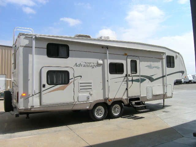 2004 Fleetwood Wilderness Advantage 2952BS