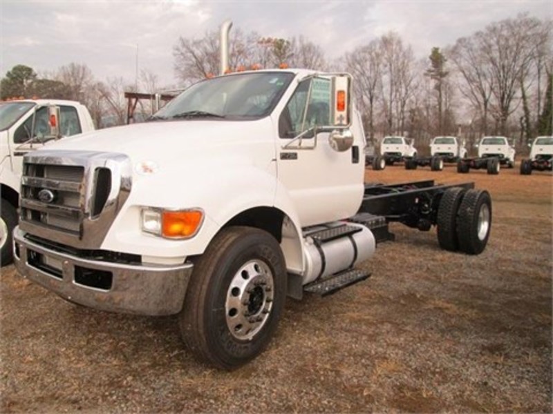 2015 Ford F750  Cab Chassis