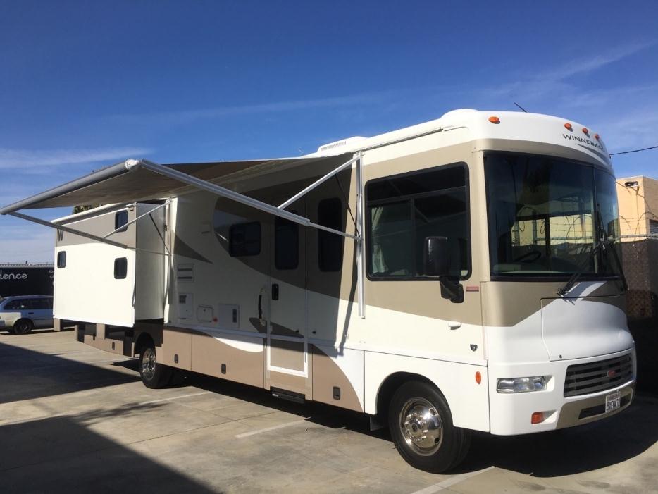 2008 Winnebago Sightseer 35J