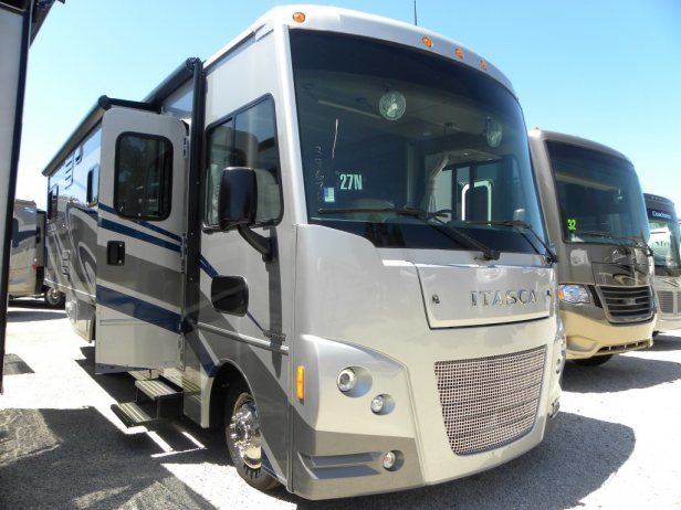 2016 Winnebago Sunstar LX 27N