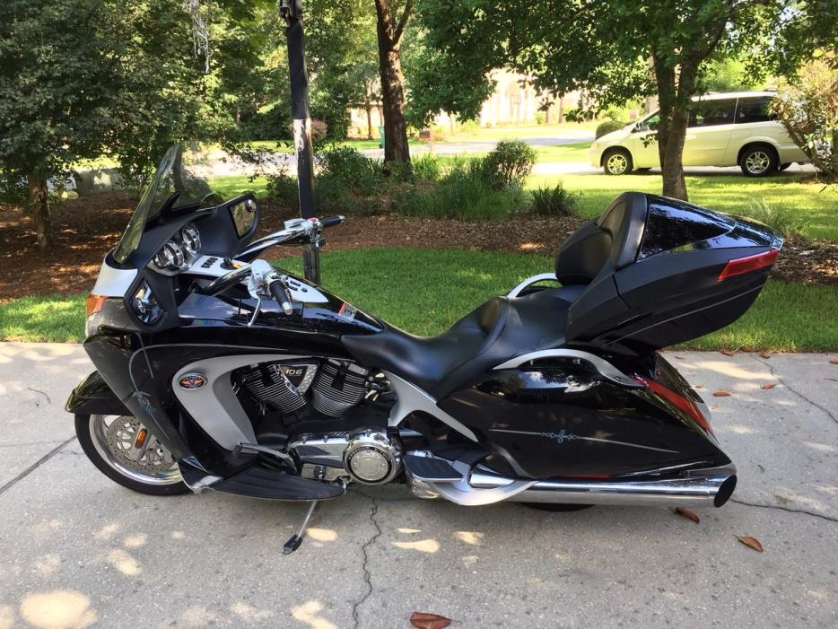 2016 Victory Vegas 8-Ball Gloss Black