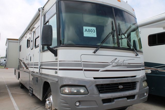 2003 Winnebago Adventurer 38G