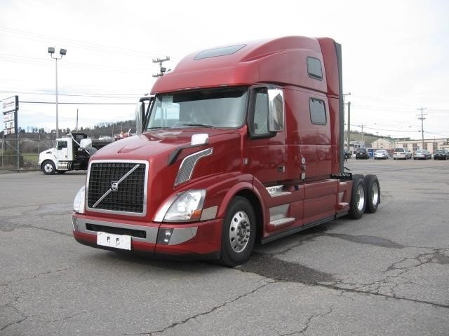 2017 Volvo Vnl64t780  Conventional - Sleeper Truck