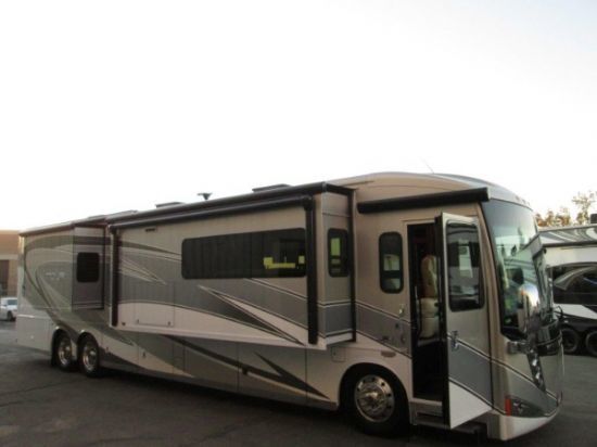 2016 Winnebago Tour 42QD