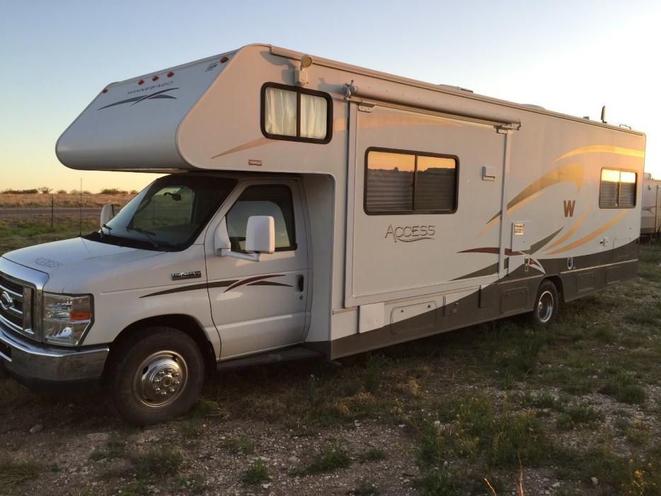 2008 Winnebago Access 231J