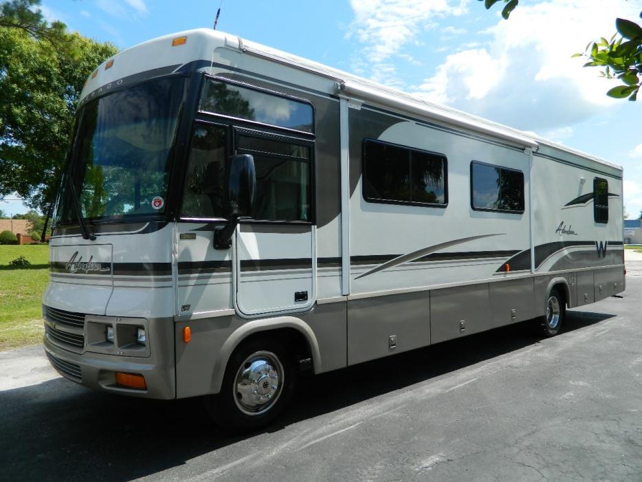 2001 Winnebago Adventurer 35U