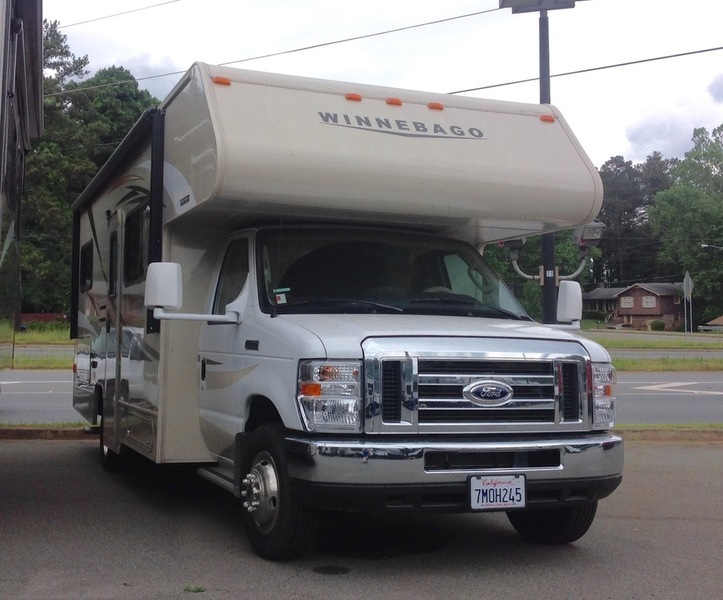 2016 Winnebago MINNIE WINNIE WF325B