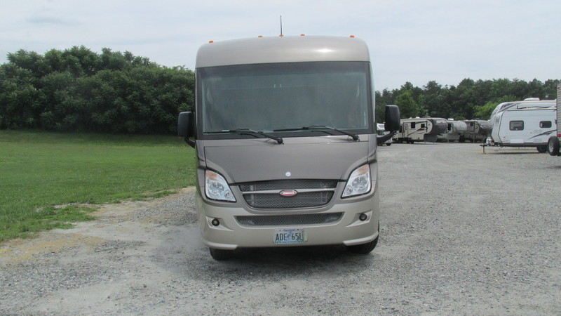 2011 Winnebago Via 25T