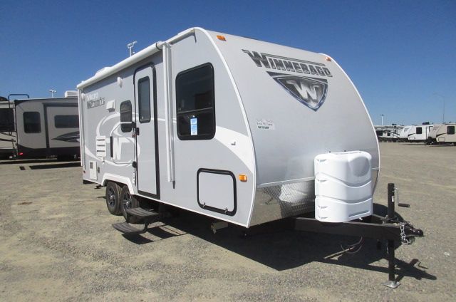 2017 Winnebago MICRO MINNIE 2106DS CALL FOR THE LOWEST