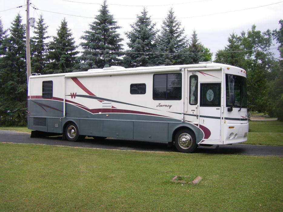 2000 Winnebago Journey 36G