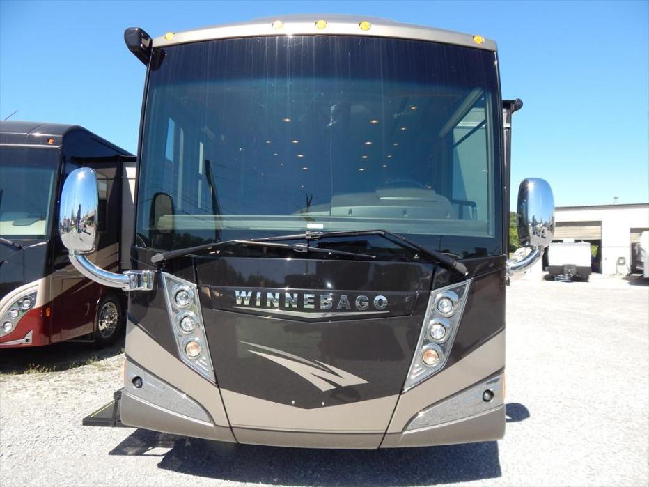 2013 Winnebago Tour 42GD