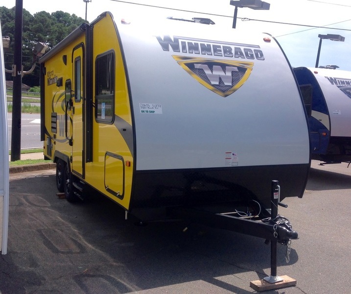 2017 Winnebago MICRO MINNIE 2106DS