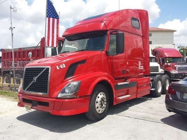 2008 Volvo Vnl64t670  Conventional - Sleeper Truck