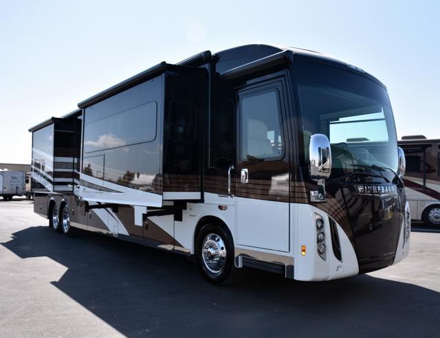 2017 Winnebago Tour 42HD