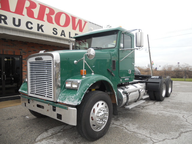 2007 Freightliner Fld12064sd  Conventional - Day Cab