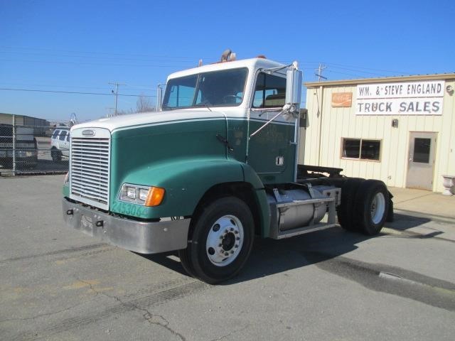 2003 Freightliner Fld112  Conventional - Day Cab