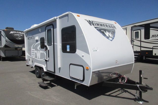 2016 Winnebago MICRO MINNIE 2106FBS CALL FOR THE LOWEST