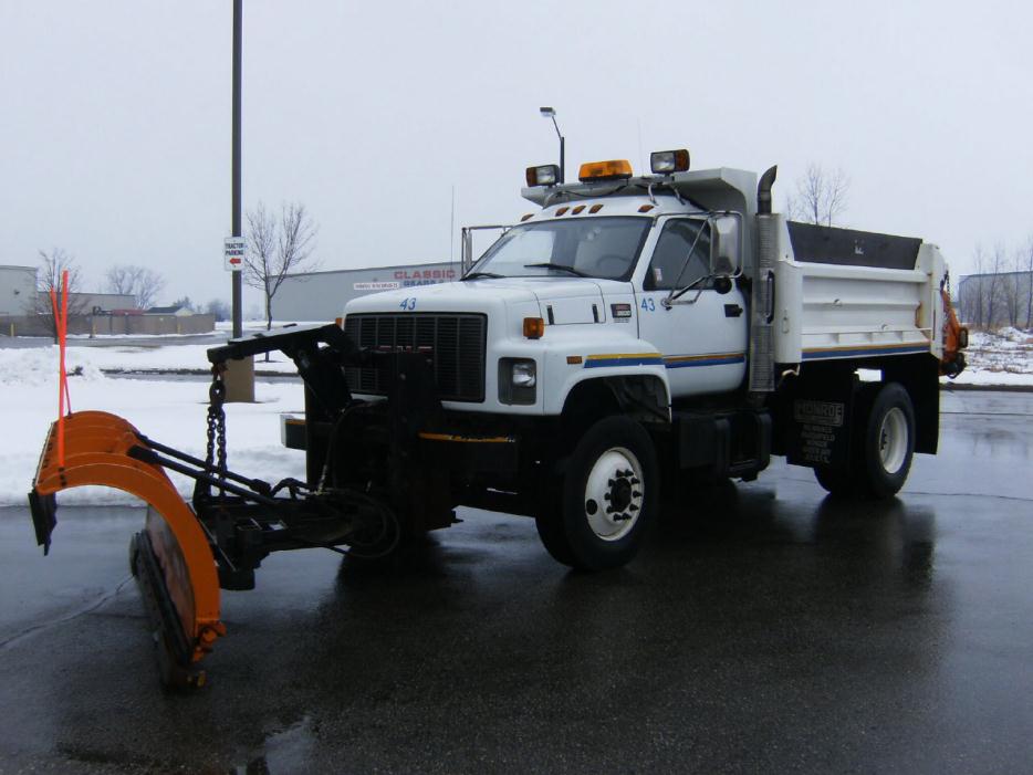 1999 Gmc Topkick  Plow Truck - Spreader Truck