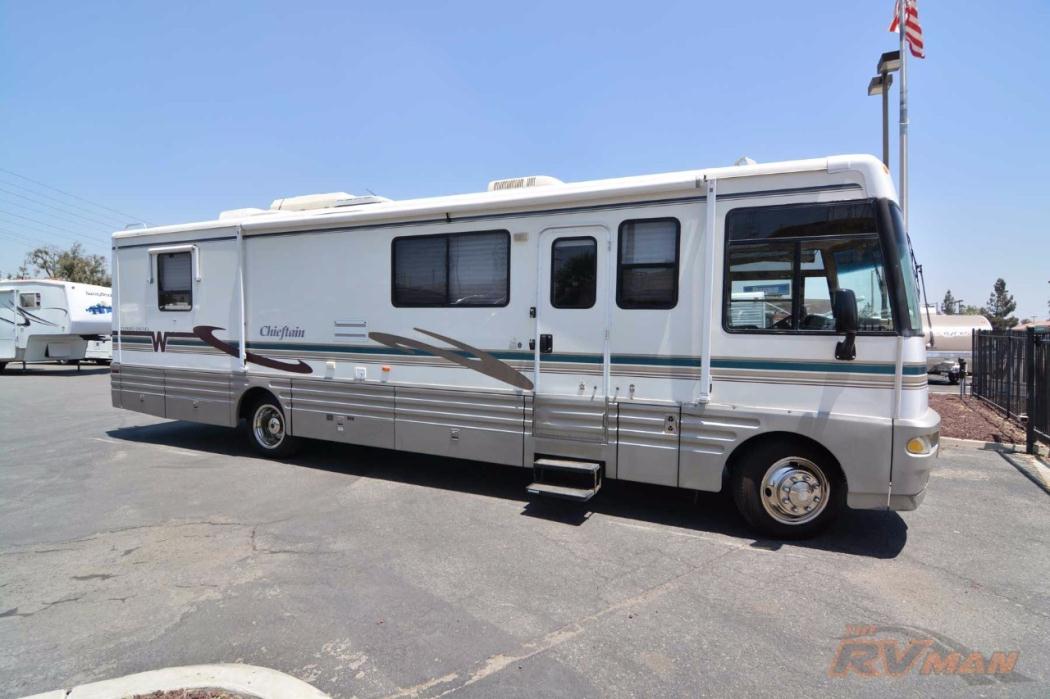 1999 Winnebago CHIEFTAIN 36L