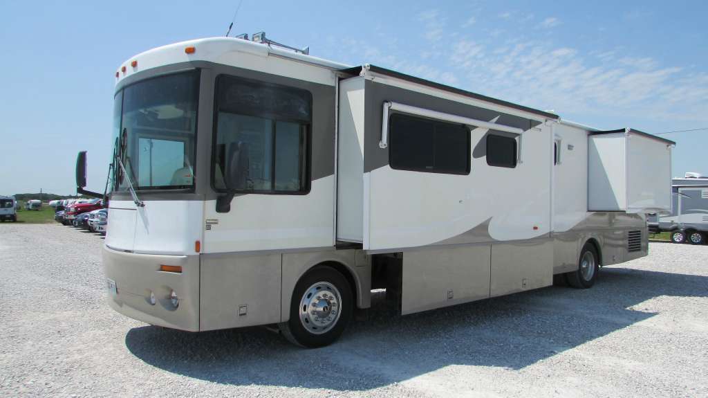 2003 Winnebago Journey DL 39WD