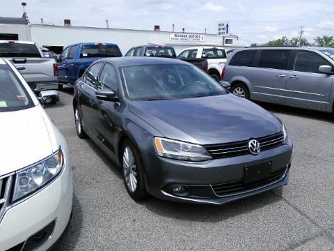 2011 VOLKSWAGEN JETTA 4 DOOR SEDAN