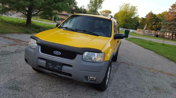 01 Ford Escape XLT V6 4WD loaded leather &sunroof!!