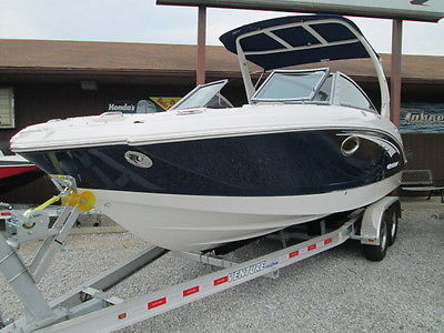 CHAPARRAL 224 SUNESTA - NEW 2015 WITH ALUMINUM TRAILER PACKAGE!