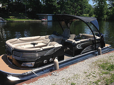 2014 25' TAHOE VISION TRI-TOON DEALER DEMO WITH A YAMAHA 250 SHO MOTOR PACKAGE!