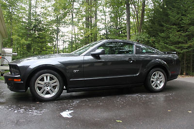 Ford : Mustang GT 2007 mustang gt in like new condition