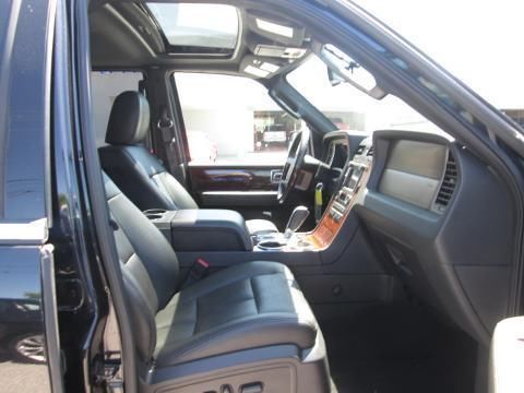 2014 LINCOLN NAVIGATOR 4 DOOR SUV, 3
