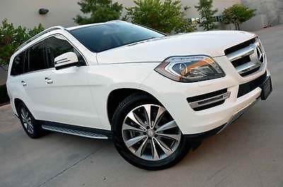 Mercedes-Benz : GL-Class Highly Optioned & Pristine Condition MSRP $78k Premium  Rear DVD's Appearance Lighting 3-Zone Climate LaneTracking TrailerHitch