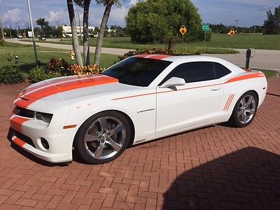 Chevrolet : Camaro RA 2010 camaro 2 ss rs with only 9000 miles