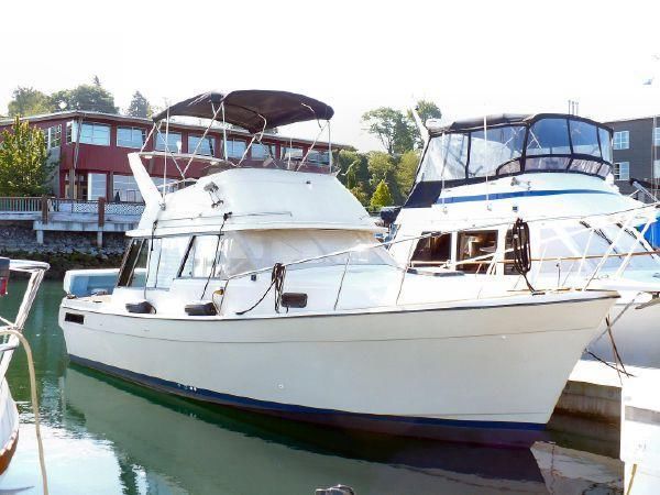 32' Bayliner 3270 Explorer, Diesel, New Fuel Tanks!