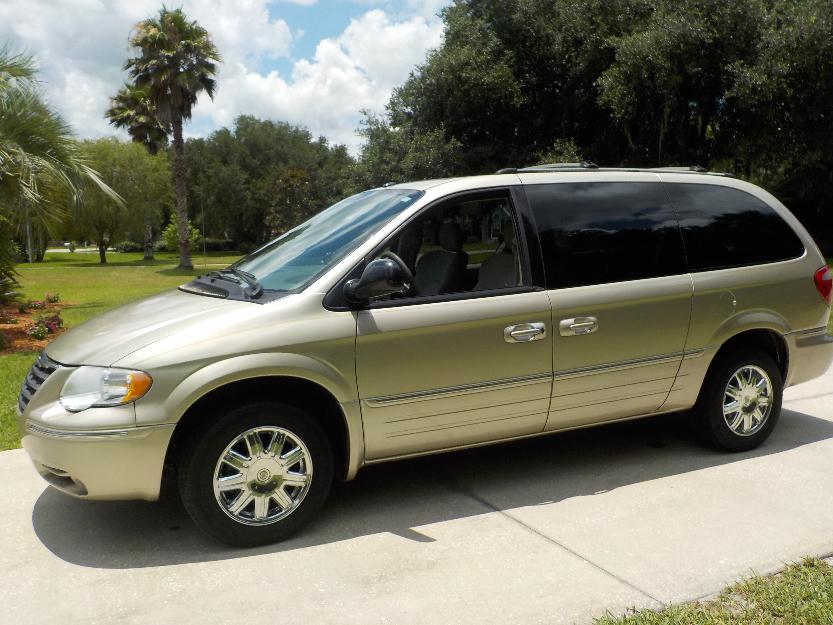 2006chrysler town country limited'pristine condition'