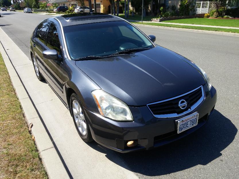 Beautiful Nissan Maxima 08' SL 3.5 Fully loaded: Sunroof, Leather Seats and good price!!!
