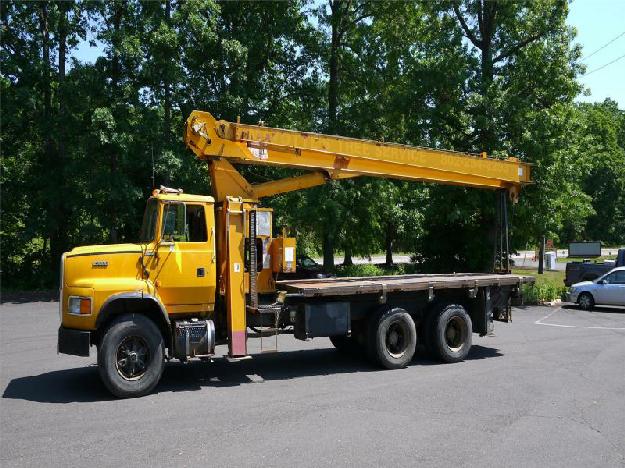 Ford lts9000 crane truck for sale