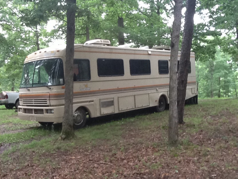 1990 Fleetwood Bounder Class A 34ft. Good Condition $6500 or BEST OFFER