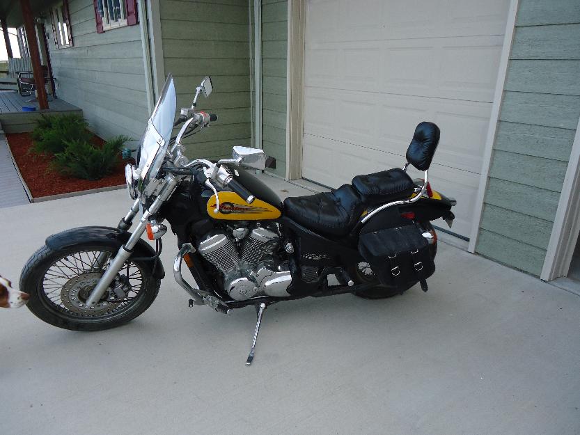 Honda Shadow 600 excellent condition!